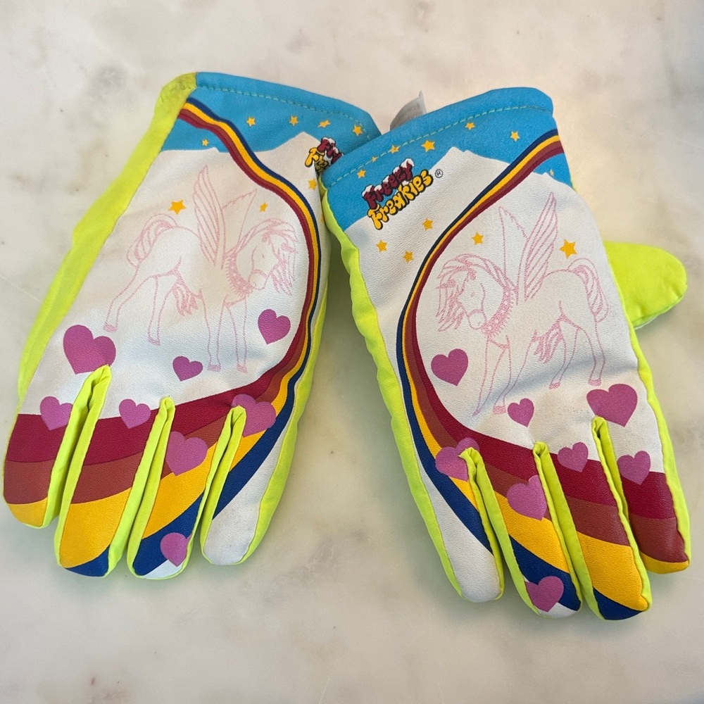 Freaky Freezy vintage Colorful Unicorn Gloves unicorn appears in cold weather